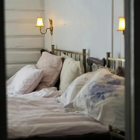 Charming Southern Style House Near Arendal Hébergement de vacances Vrengen